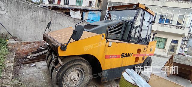 整机左侧（设备外观及核心部件）