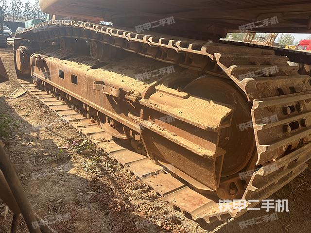 单侧履带整体（整机外观）