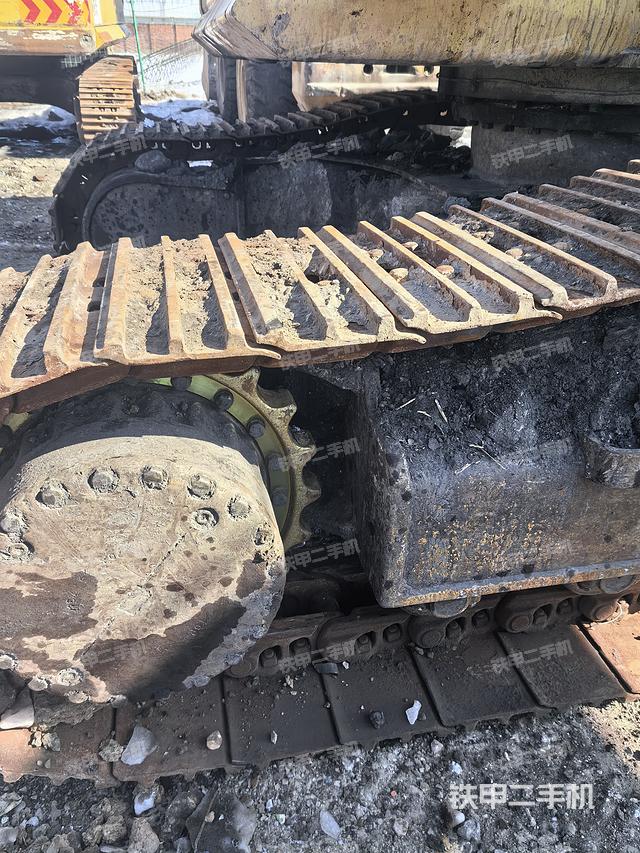 单侧履带整体（整机外观）