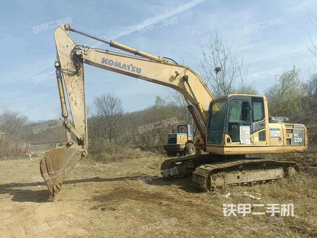 小松PC200-8挖掘机