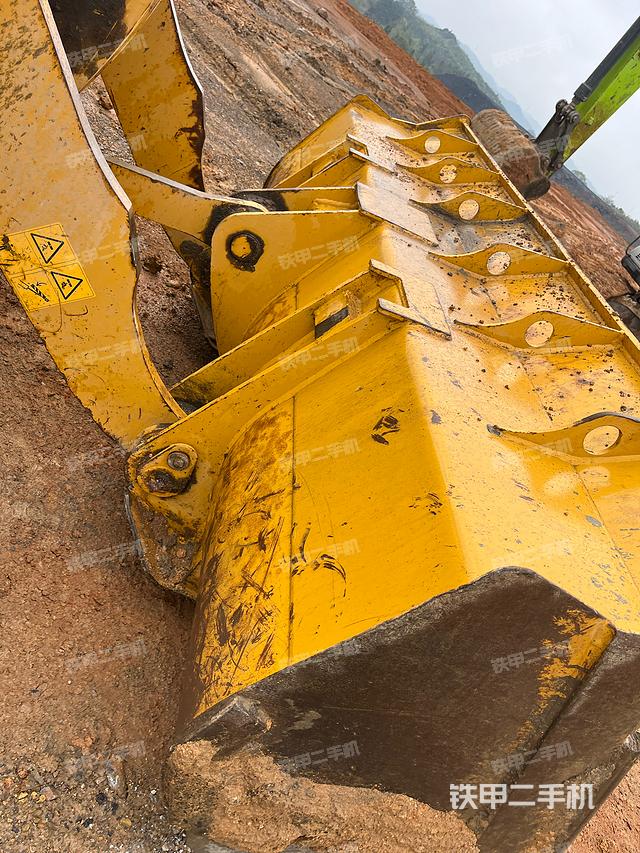 工作装置整体（整机外观及大件）