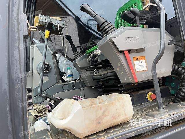 驾驶室整体（整机外观）