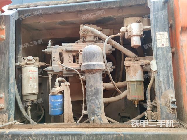 液压泵室（大件舱室）