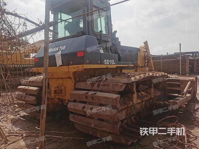 整机右后45°（设备外观及核心部件）