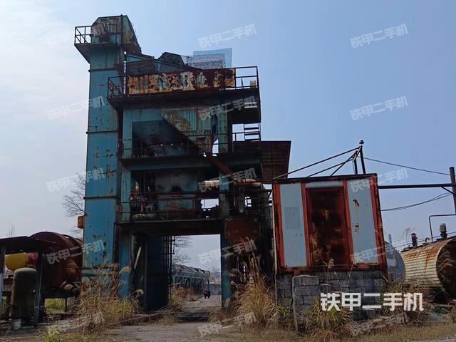 整机右侧（设备外观及核心部件）