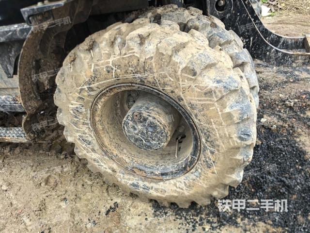 左驱动轮（行走机构）