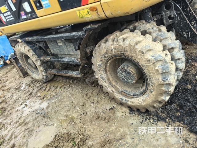 左侧履带整体 （行走机构）