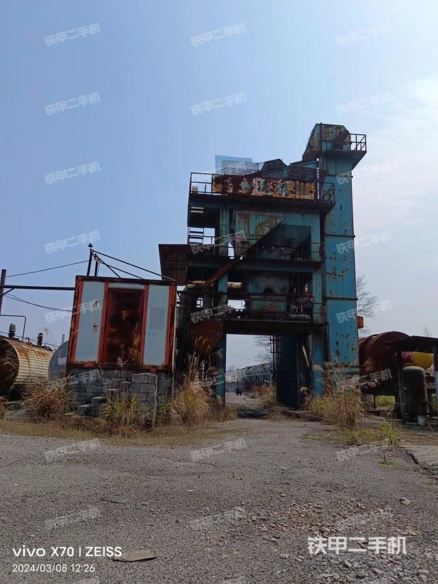 整机左侧（设备外观及核心部件）