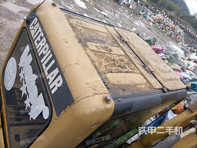 驾驶室顶部（整机外观）