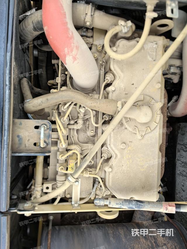 发动机室（上车部件）