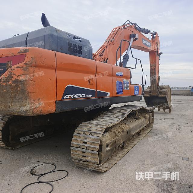 整机右后45°（整机外观）