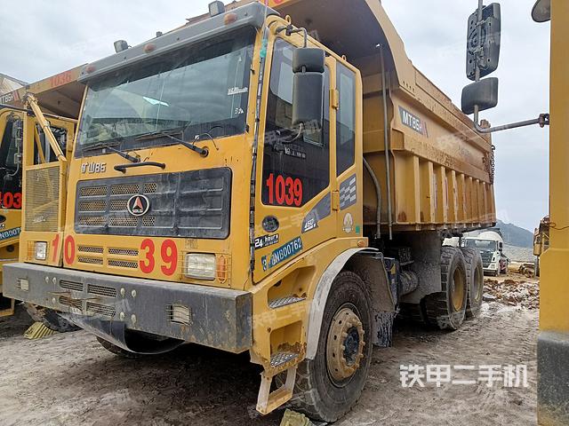 整机右侧（设备外观及核心部件）