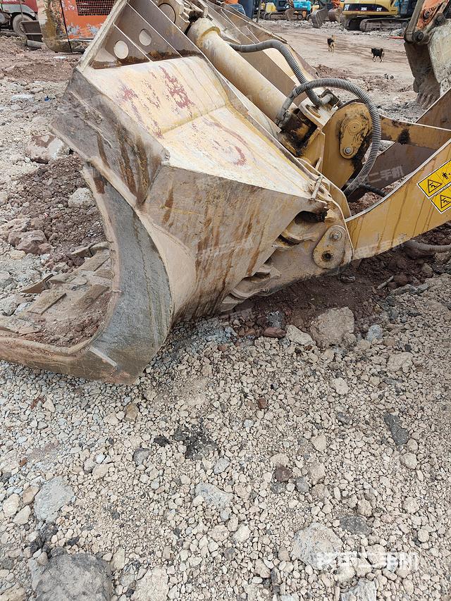 工作装置整体（整机外观及大件）