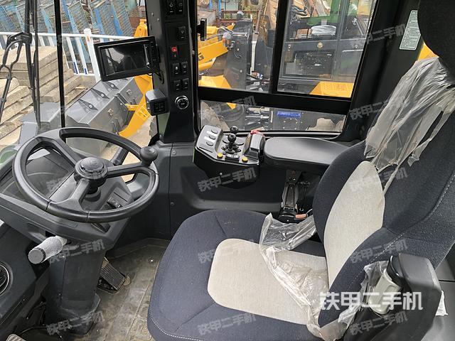 驾驶室工作台（整机外观及大件）