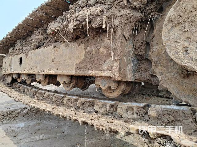 单侧履带整体（整机外观）