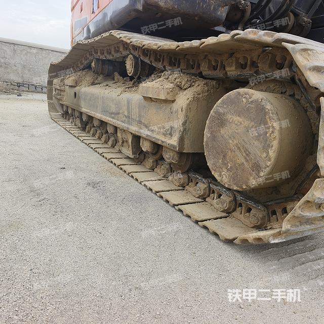 单侧履带整体（整机外观）