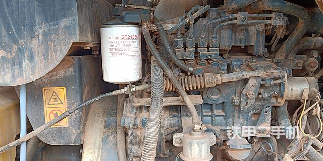 发动机整体俯视（整机外观）