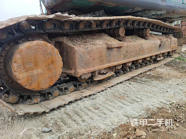 单侧履带整体（整机外观）