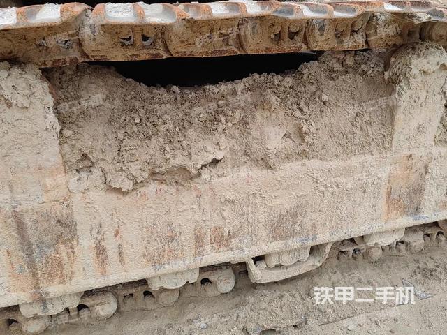 单侧履带整体（整机外观）