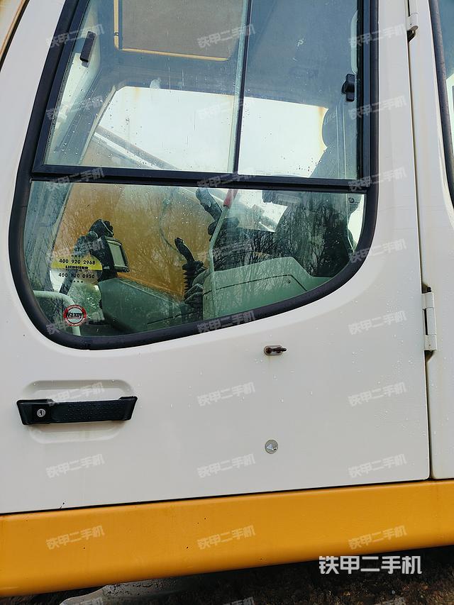 驾驶室整体（整机外观）