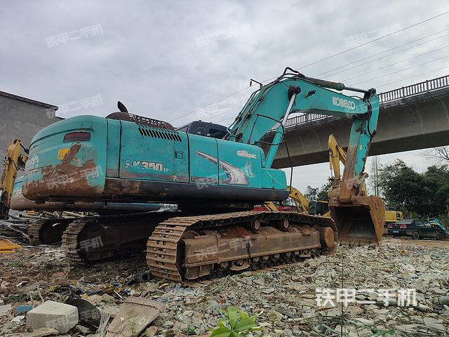 整机右后45°（整机外观）