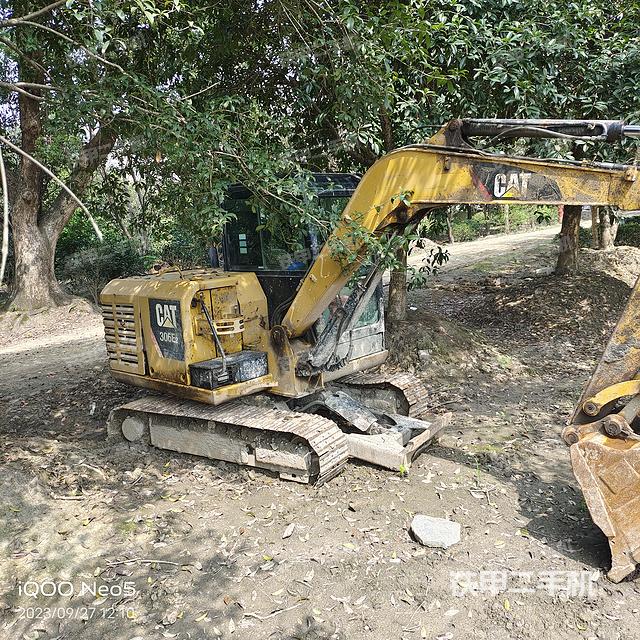 驾驶室整体（整机外观）