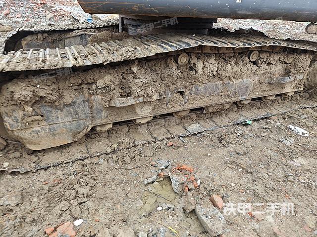 单侧履带整体（整机外观）