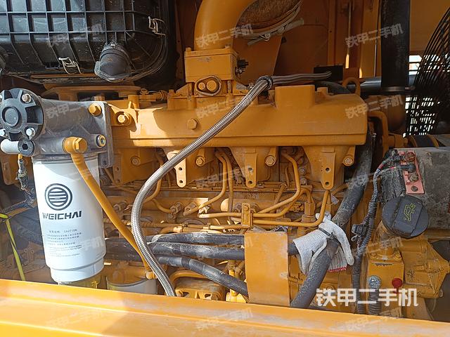 发动机左侧（整机外观及大件）