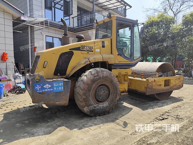 整机右后45°（设备外观及核心部件）