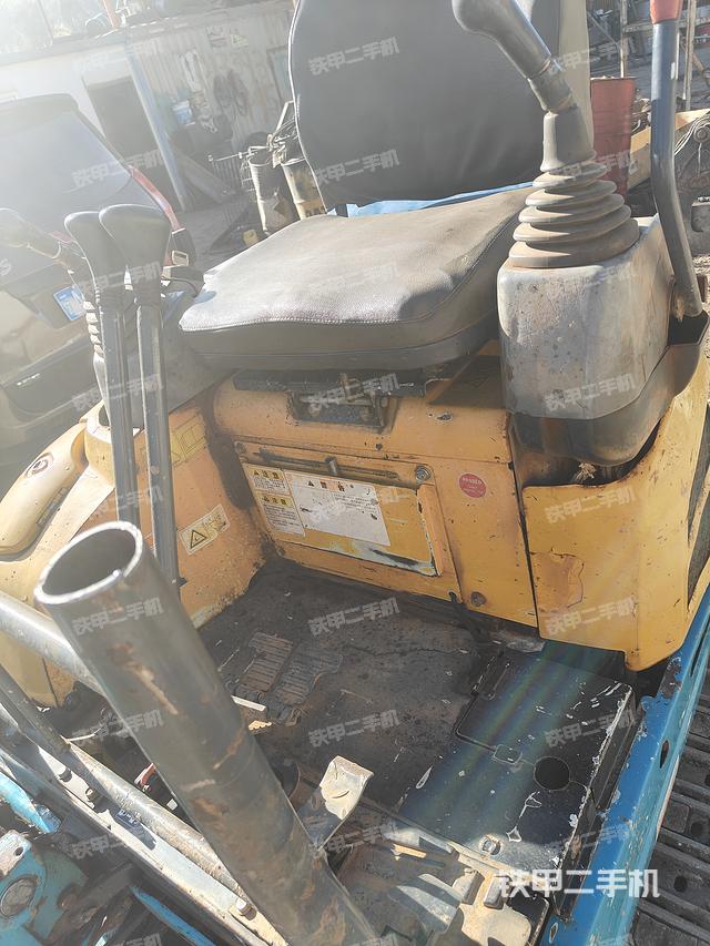 驾驶室整体（整机外观）