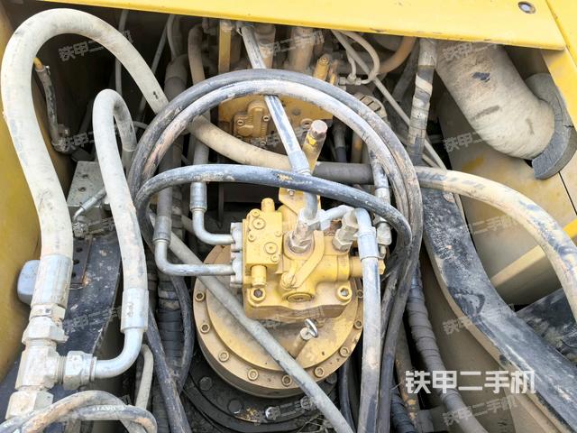 發(fā)動機室(上車部件) 發(fā)動機室(上車部件)