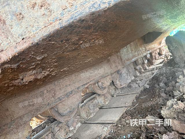 单侧履带整体（整机外观）