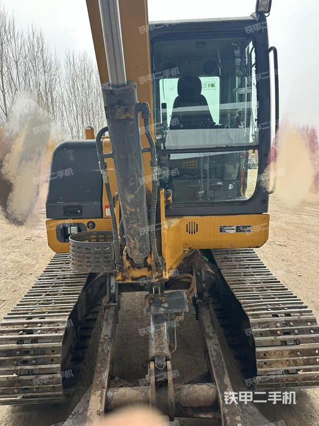 驾驶室整体（整机外观）