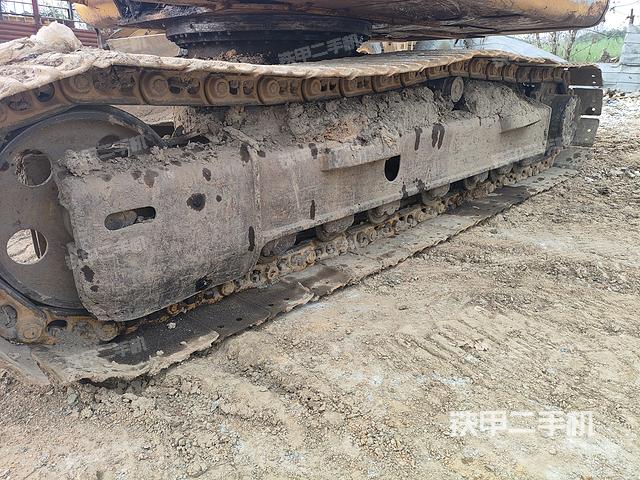 单侧履带整体（整机外观）