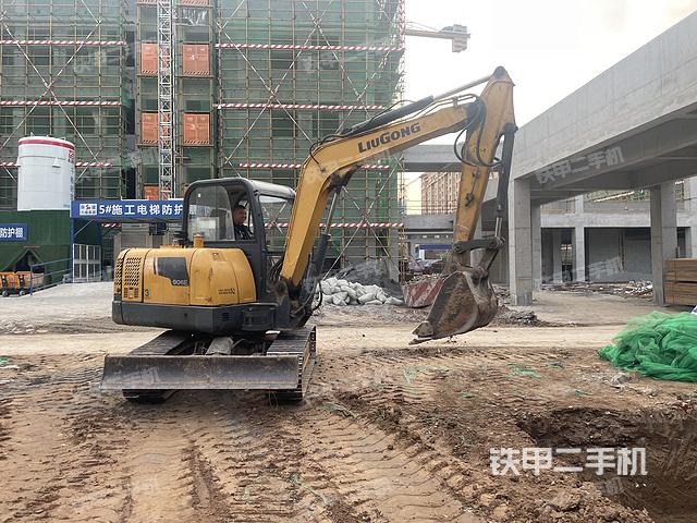 柳工CLG906E挖掘机