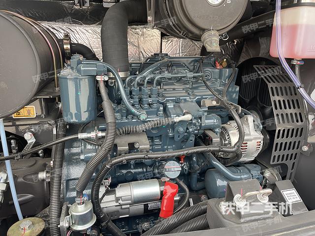 发动机整体俯视（整机外观）