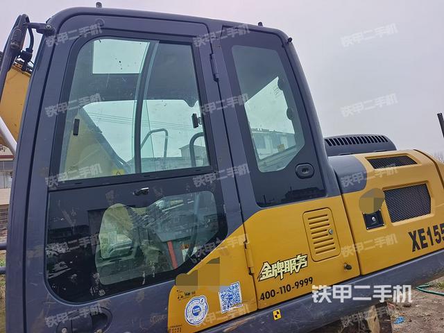 驾驶室整体（整机外观）