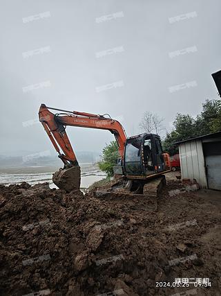 信阳市出售 日立 ZX70-5G 挖掘机