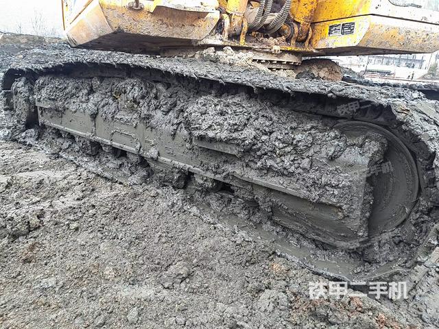 单侧履带整体（整机外观）