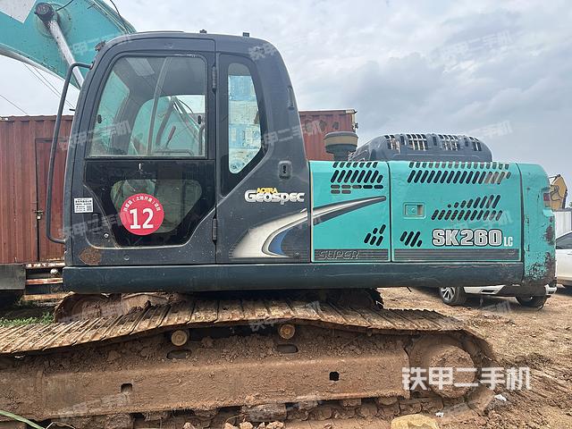 驾驶室整体（整机外观）