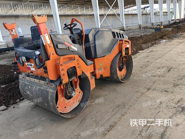 整机右后45°（设备外观及核心部件）