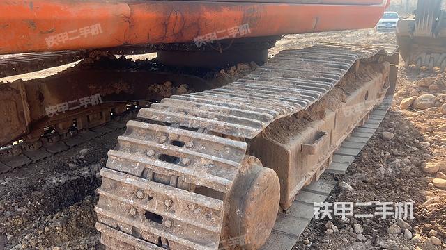 单侧履带整体（整机外观）