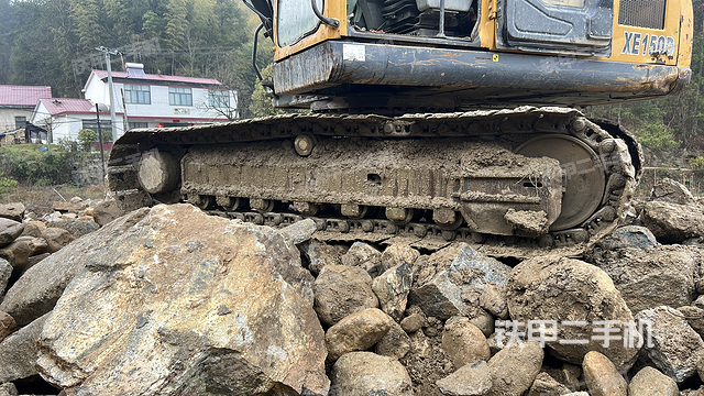 单侧履带整体（整机外观）