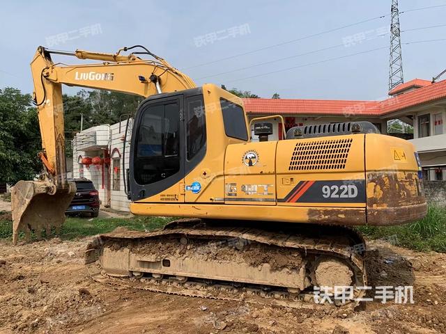 驾驶室顶部（整机外观）