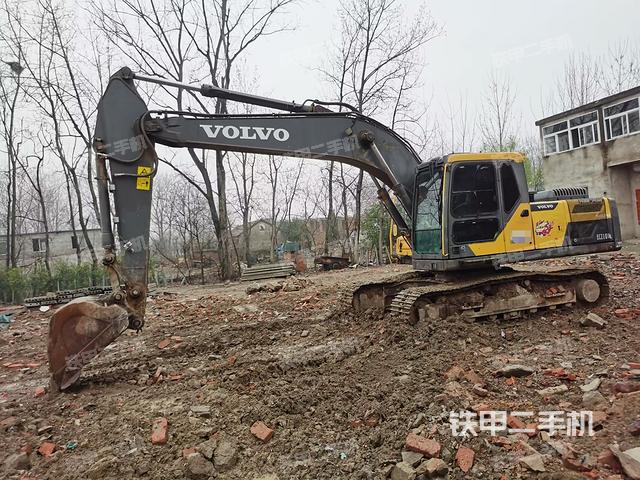 沃尔沃EC200 D挖掘机