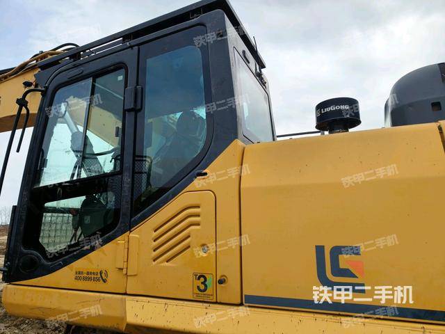 驾驶室左后45度（驾驶室部分）