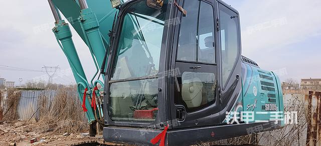 驾驶室整体（整机外观）