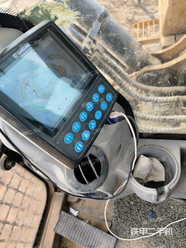 显示屏 （驾驶室部分）