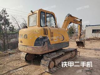 山东临工LG665挖掘机实拍图片