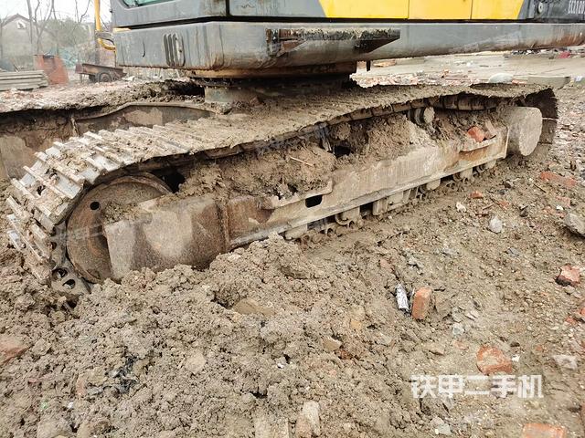 单侧履带整体（整机外观）